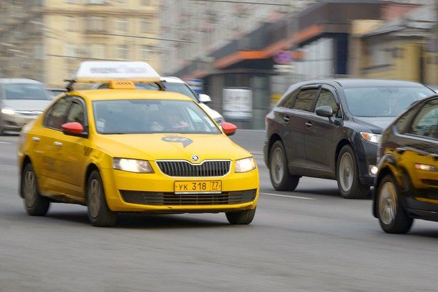 Сергей Собянин вдвое увеличил размер субсидий на покупку машин для такси и каршеринга