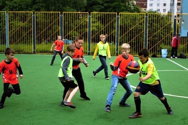 Крюковские мальчишки подтверждают статус «футбольной столицы» в любую погоду
