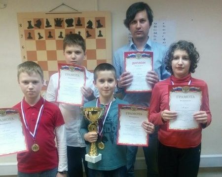 Крюковские ребята выиграли окружной турнир по шашкам