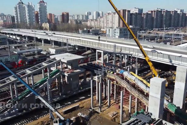 Завершается строительство пассажирской платформы станции Крюково