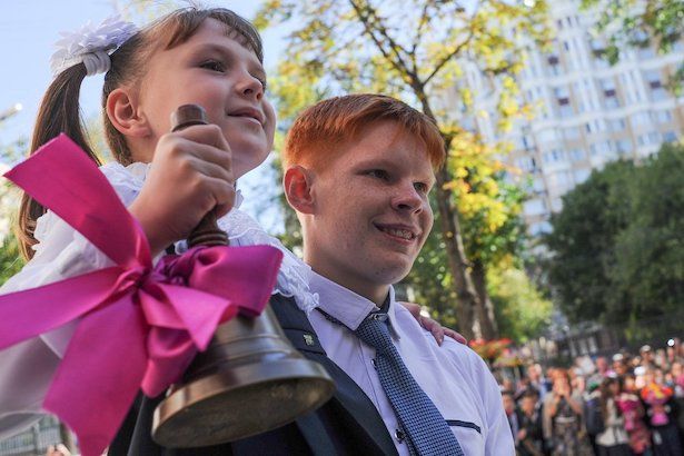 В этом году более 105 тыс юных москвичей впервые пойдут в школу