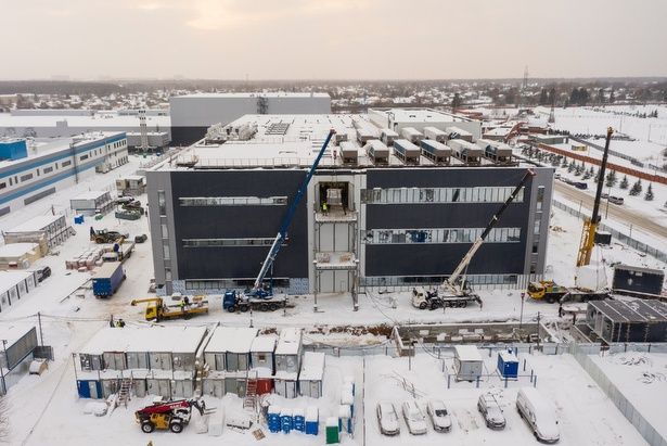 В Алабушево подходит к концу строительство завода