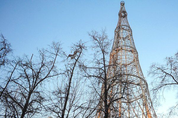 Портал «Узнай Москву» составил список самых новогодних архитектурных памятников