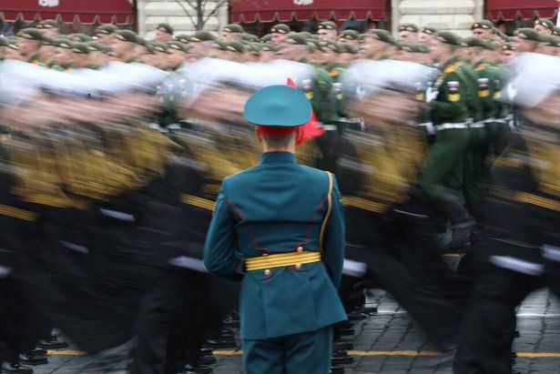 Более 20 тыс человек обеспечат порядок и безопасность в Москве на мероприятиях 9 мая