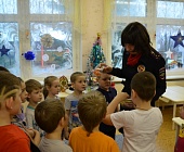 В рамках рейда «Школьные каникулы» в Зеленограде прошла акция «Засветись!»