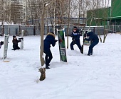 Крюковские подростки устроили лазерные бои на Михайловских прудах