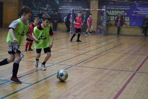 Дети приняли участие в новом туре первенства района Крюково по мини-футболу