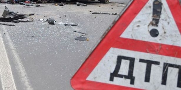 Пьяный водитель устроил аварию на Панфиловском проспекте