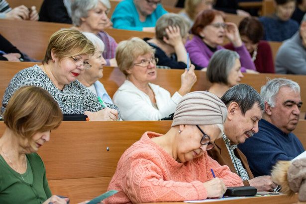 В Серебряном университете возобновились очные занятия