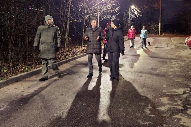 Парк, пруд, пешеходные зоны: что проверил глава управы Крюково