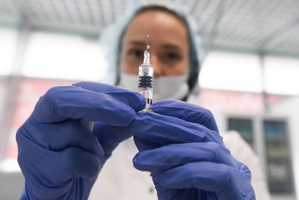 Минздрав зарегистрировал вакцину для профилактики коронавирусной инфекции