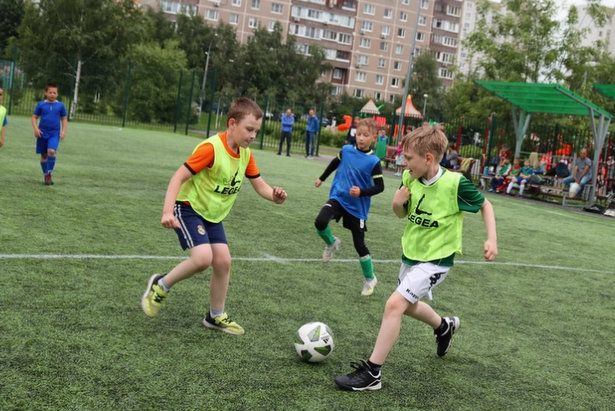 Детская команда «Сириус» с большим отрывом лидирует на первенстве района по мини-футболу