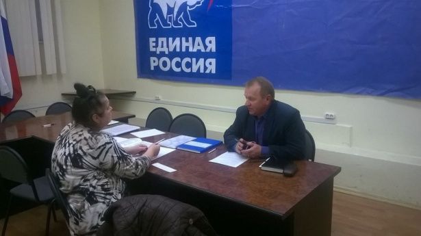 Муниципальные депутаты Крюково провели прием жителей в общественной приемной «Единой России»