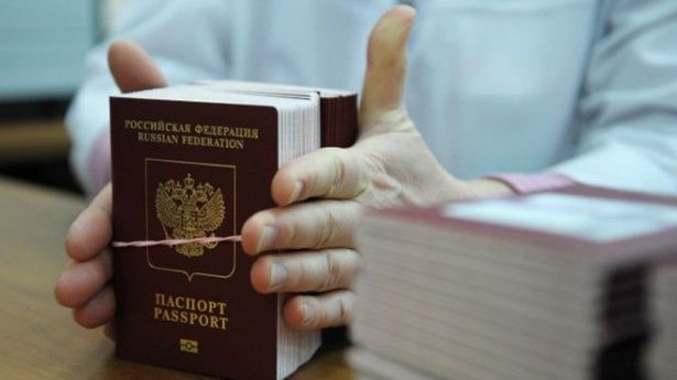 Жители Москвы чаще других готовятся к эмиграции
