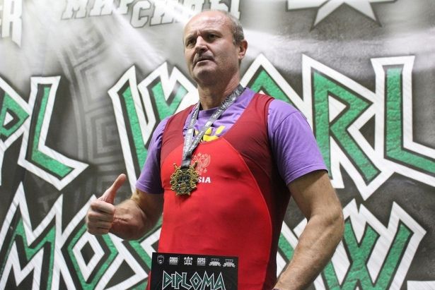 Зеленоградец К. Пенько вернулся с Кубка мира по пауэрлифтингу с золотой медалью