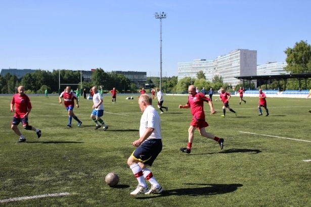 Ветераны Старой Гвардии открыли футбольное первенство в Зеленограде