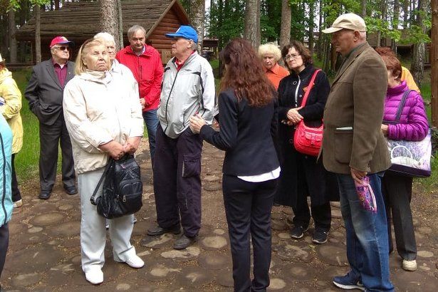 24 мая ветераны района Крюково посетили парк «Патриот»