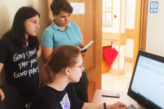 Подростки проходят летнюю стажировку в учреждениях Зеленограда