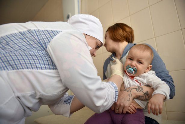 174 тыс московских детей не привиты из-за отказа родителей
