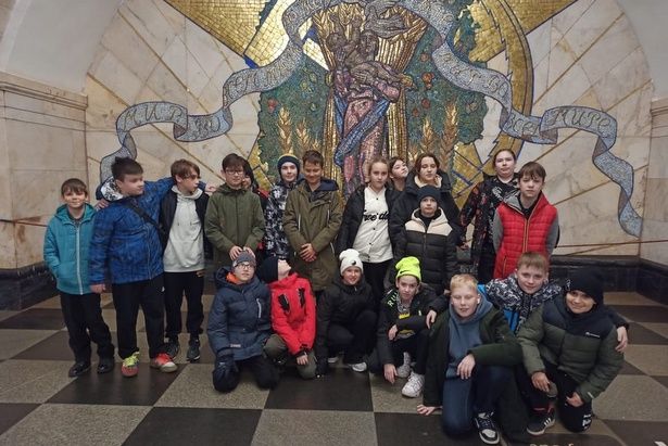 Ученики зеленоградской школы отправились на экскурсию в столичное метро