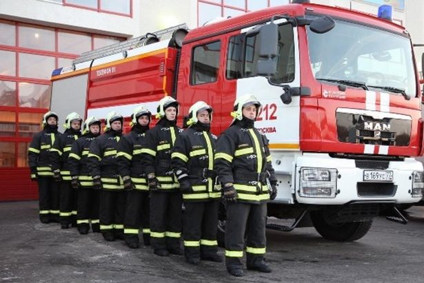 Зеленоградские пожарные дежурят и в праздник