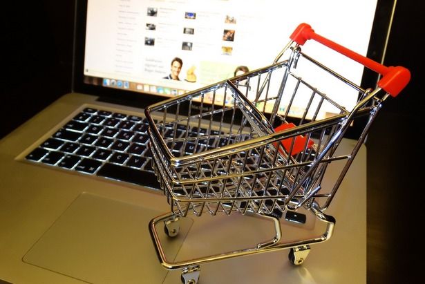 Доля онлайн-шопинга в стране выросла на 10 процентов