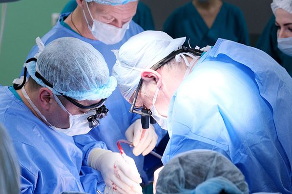 Собянин: В ГКБ им Боткина впервые провели операцию по трансплантации сердца