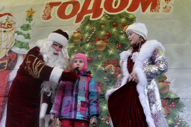 Дед Мороз устроил малышам встречу на Михайловских прудах