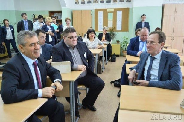 Глава департамента образования провел совещание в крюковской школе №1194