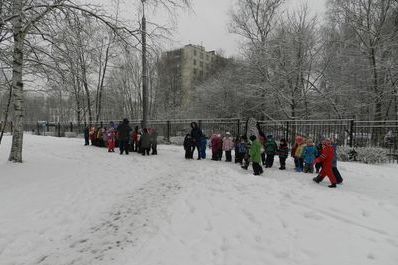 В Зеленоградской школе эвакуировали учеников из-за короткого замыкания электричества