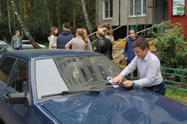 Зеленоградским водителям напомнили о правилах дорожного движения с помощью дорхенгеров