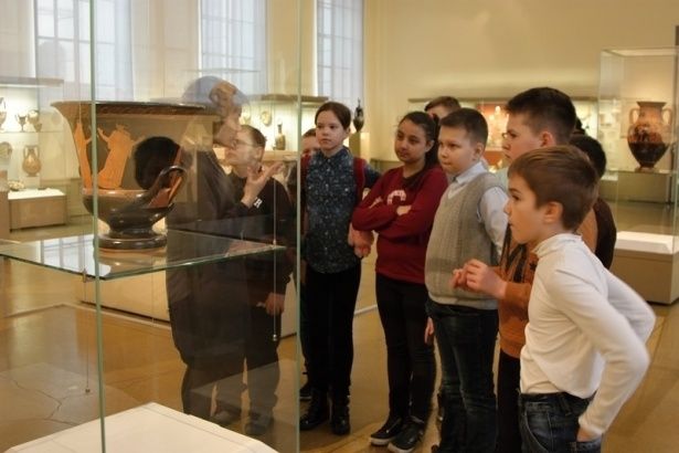 Ученики школы №2045 побывали на экскурсии в Музее им. Пушкина