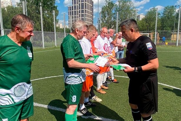 Футболисты ЗелАО, участники «Московского долголетия» будут бороться за победу