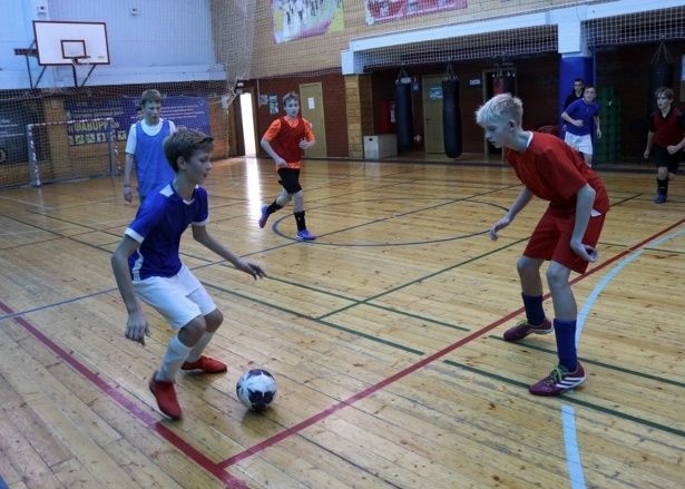 Осеннее первенство по мини-футболу среди юношеских команд стартовало в Крюково