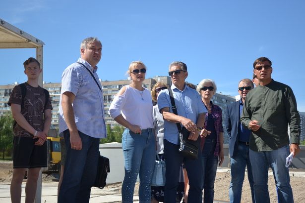 Общественники Зеленограда проинспектировали работы на Нижнекаменском пруду