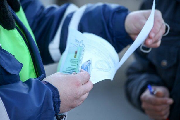 В Зеленограде задержан водитель с поддельными правами при попытке дачи взятки