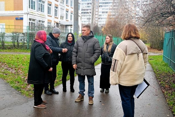 От шлагбаумов до урн: что обсудили на субботнем обходе в районе Крюково