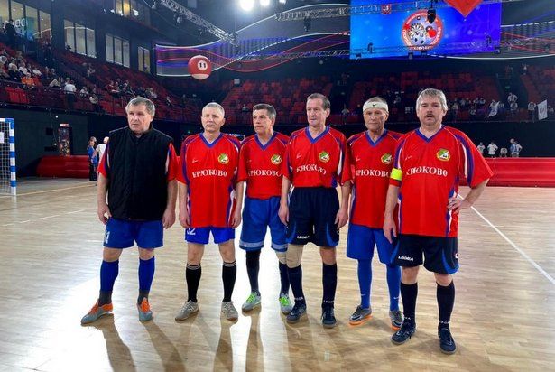 Крюковские футболисты выступили в Москве в «Спортивных играх долголетия»