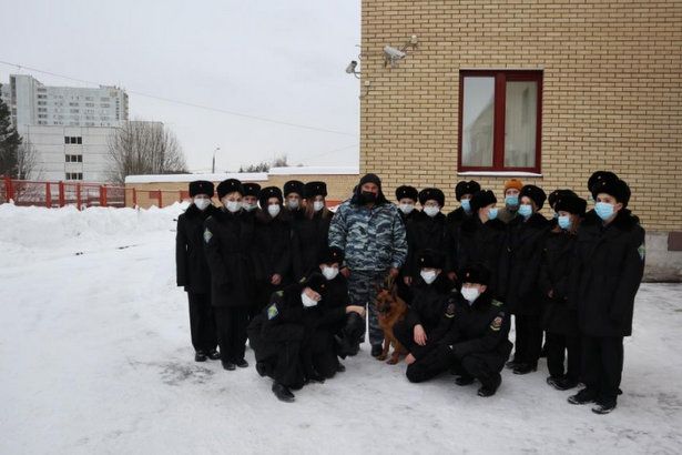 Зеленоградские кадеты побывали на экскурсии в Центре кинологической службы