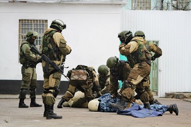 Зеленоградские оперативники отработали освобождение заложников