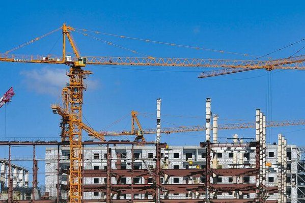 Собянин: Увеличение авансовых платежей подрядчикам до 70% снизит риски строительных проектов города