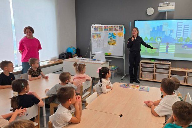 В детском саду школы № 1150 прошёл урок безопасности «Я соблюдаю ПДД»