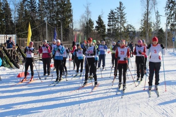 Крюковские спортсмены приняли участие в лыжных гонках