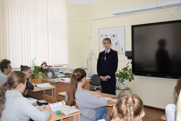Полицейские провели беседы в школах Зеленограда на темы экстремизма и терроризма