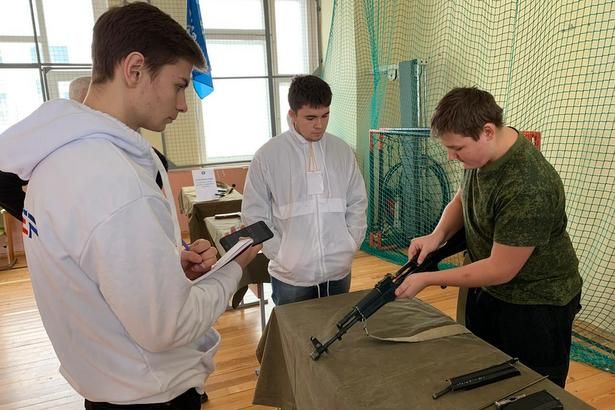 Зеленоградские школы с кадетскими классами - лучшие в начальной военной подготовке