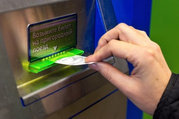 Более 95 тысяч пассажиров электричек ежедневно пользуются билетопечатающими автоматами