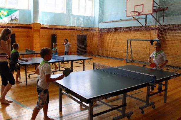 Ребята из летнего лагеря в Крюково сыграли в настольный теннис