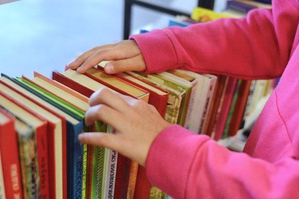 Около 4 млн книг выдали библиотеки по единому читательскому билету