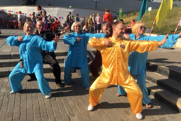В Крюково провели фестиваль цигун по программе «Московское долголетие»