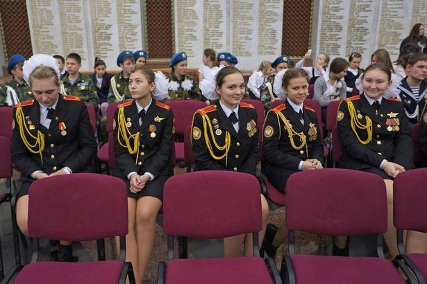 Сенатор Инна Святенко назвала основные аспекты патриотического воспитания молодежи